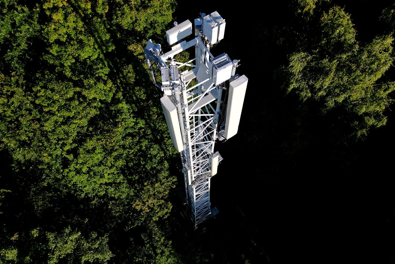 wieża przekaźnikowa