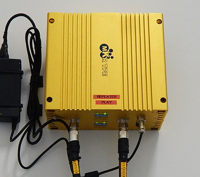 Mobile telephony signal amplifier